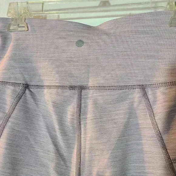 Apana 3/4 length Leggings Lavender NWT Size M - Picture 3 of 6